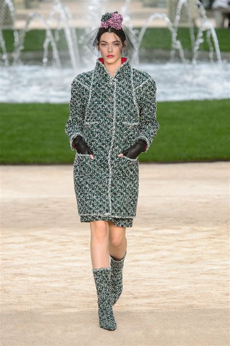 défilé printemps été 2018 chanel|Chanel dresses for spring.